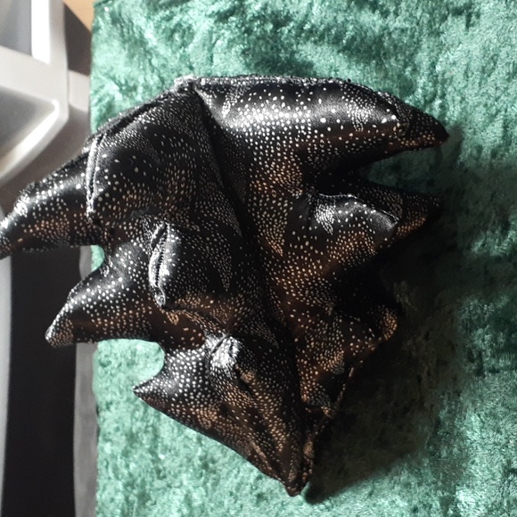 8"x9" Stuffed Black Christmas Tree w/Silver Tree Background - Picture 3 of 3